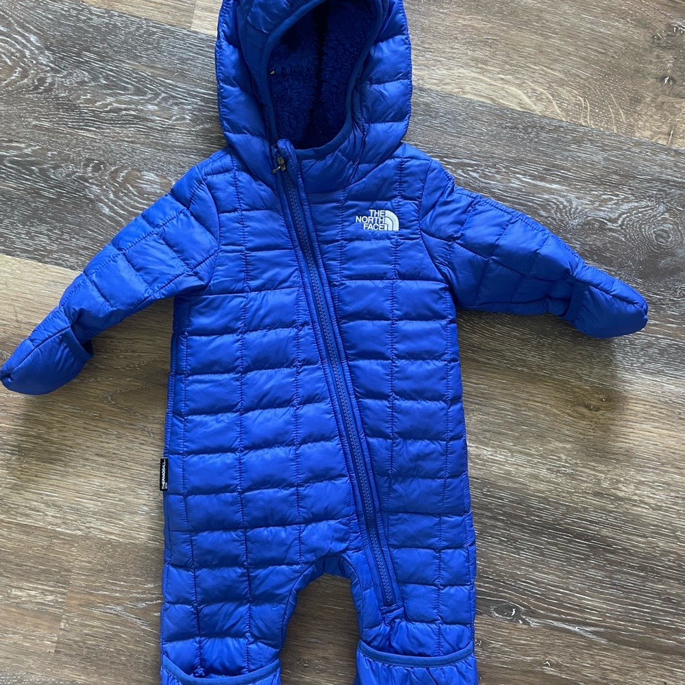 COPY - COPY - Northface one piece bunting suit